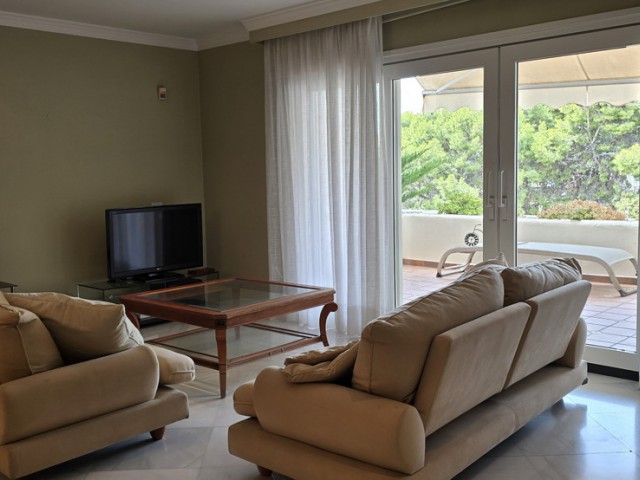 4 Schlafzimmer Apartment in Torremolinos Centro