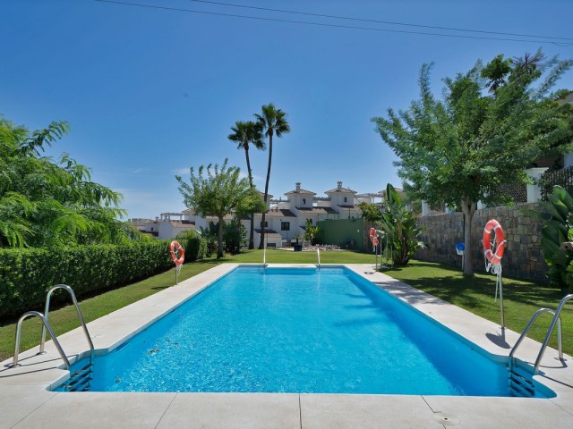 4 Slaapkamer Rijtjeshuis in Estepona