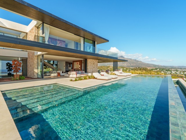 Villa con 8 Dormitorios  en Benahavís