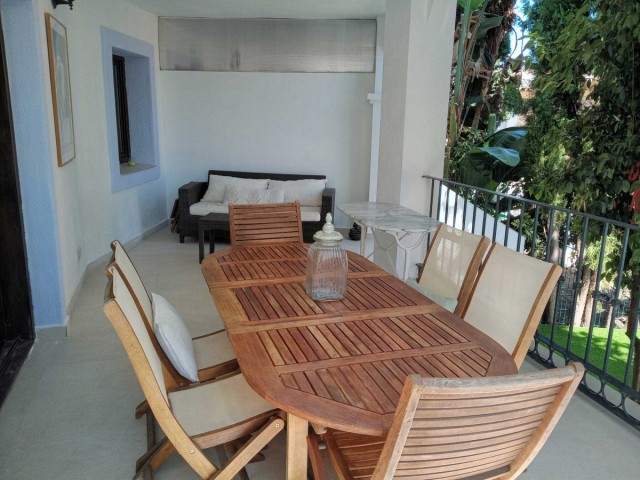Maison mitoyenne avec 3 Chambres  à El Paraiso