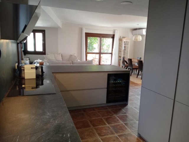 Maison mitoyenne avec 3 Chambres  à El Paraiso