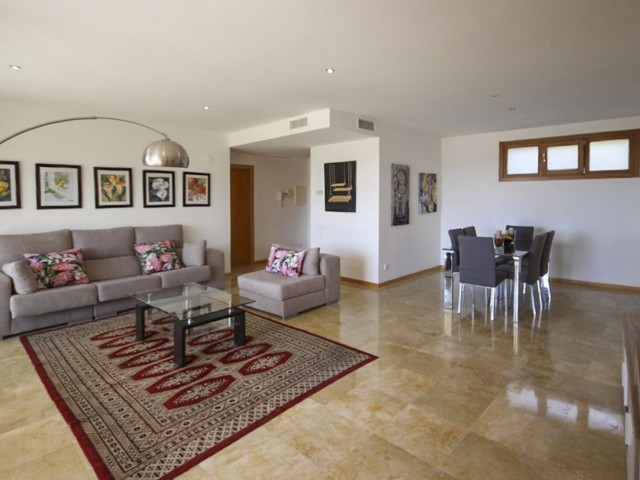 3 Bedrooms Apartment in Marbella