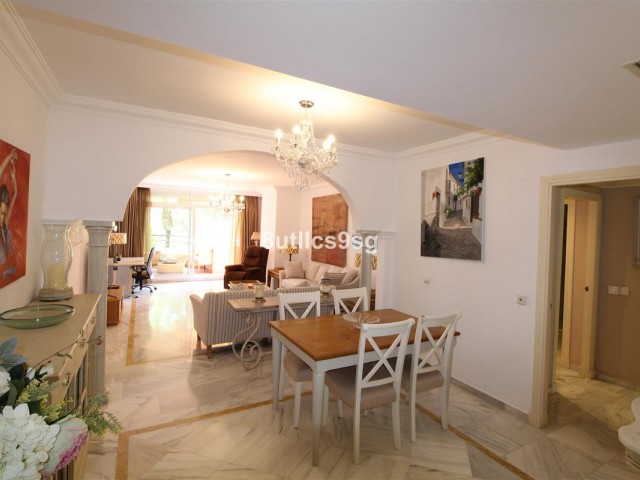 2 Schlafzimmer Apartment in Nueva Andalucía