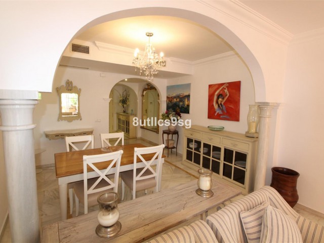 2 Schlafzimmer Apartment in Nueva Andalucía
