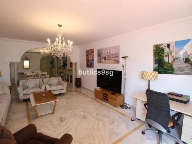 2 Schlafzimmer Apartment in Nueva Andalucía