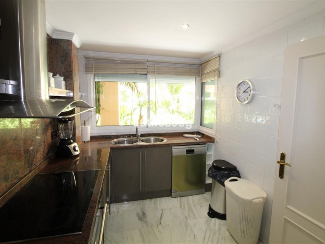 2 Schlafzimmer Apartment in Nueva Andalucía