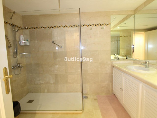 2 Schlafzimmer Apartment in Nueva Andalucía