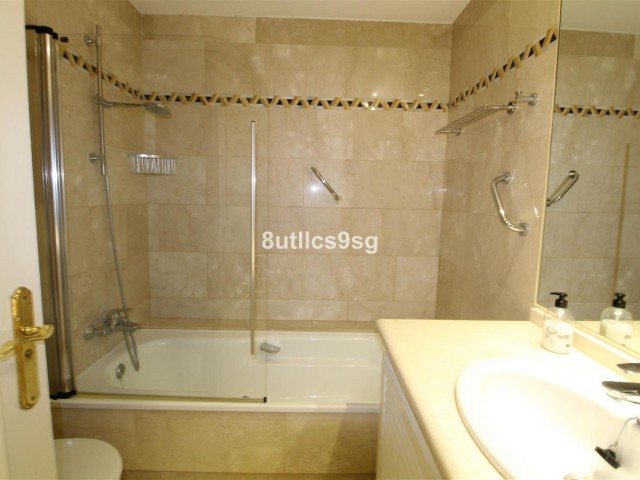 2 Schlafzimmer Apartment in Nueva Andalucía