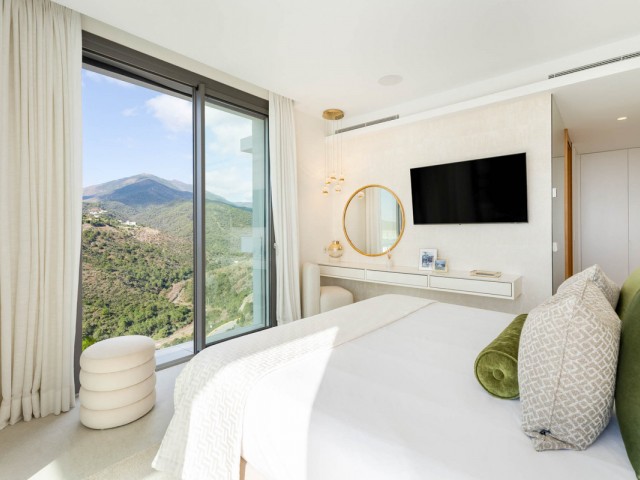 3 Bedrooms Apartment in Benahavís