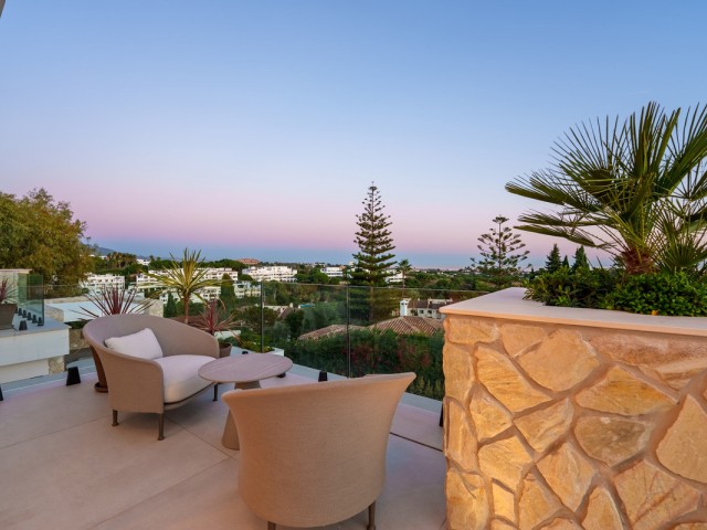 Villa con 5 Dormitorios  en Benahavís