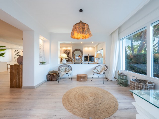 Huvila, Hacienda Las Chapas, R5346184