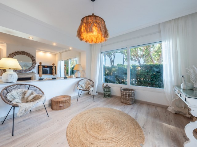 Huvila, Hacienda Las Chapas, R5346184