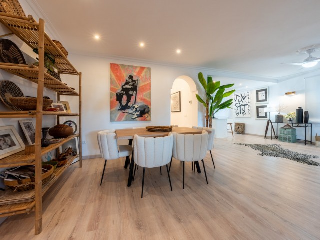 Huvila, Hacienda Las Chapas, R5346184