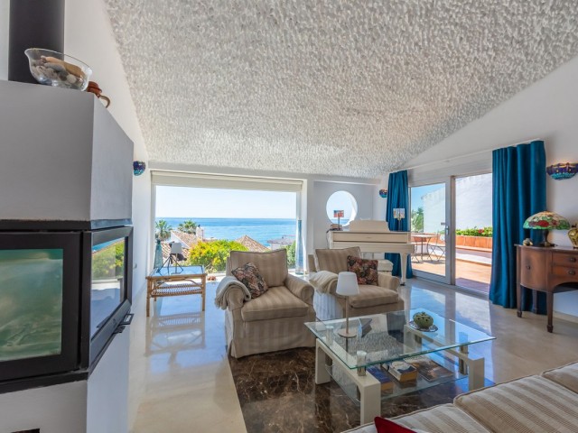 3 Bedrooms Villa in Estepona