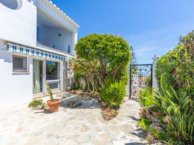 3 Bedrooms Villa in Estepona