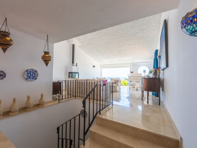 3 Bedrooms Villa in Estepona