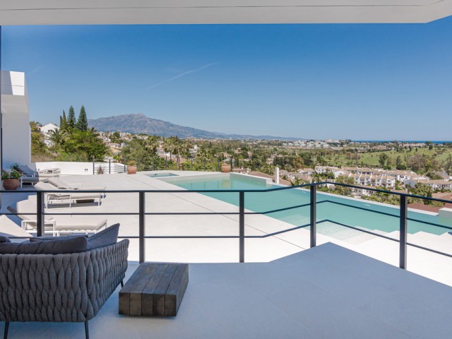 Villa con 6 Dormitorios  en Benahavís