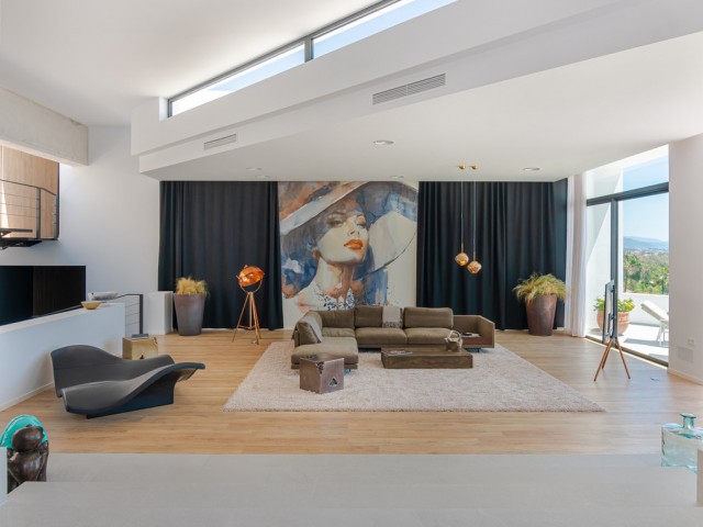 Villa con 6 Dormitorios  en Benahavís