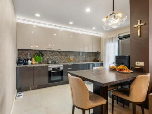 5 Schlafzimmer Apartment in Benahavís