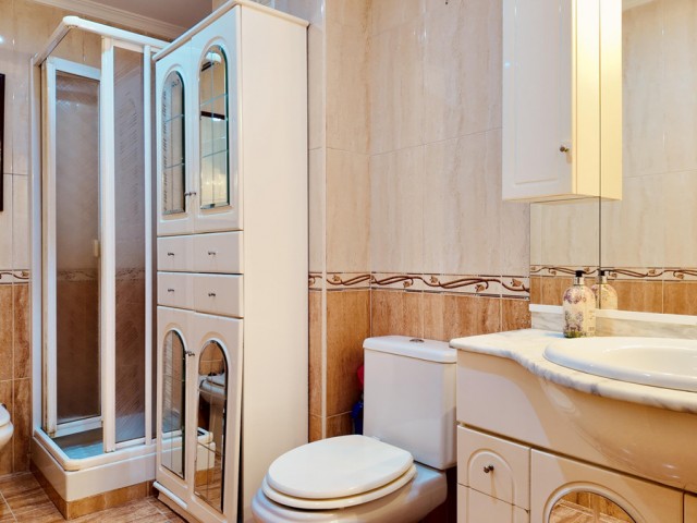 Appartement avec 4 Chambres  à Málaga