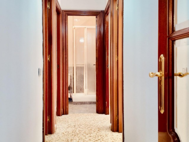 Appartement avec 4 Chambres  à Málaga
