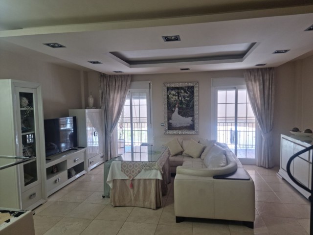 5 Schlafzimmer Reihenhaus in Estepona