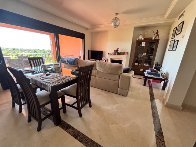 Maison mitoyenne avec 3 Chambres  à Estepona