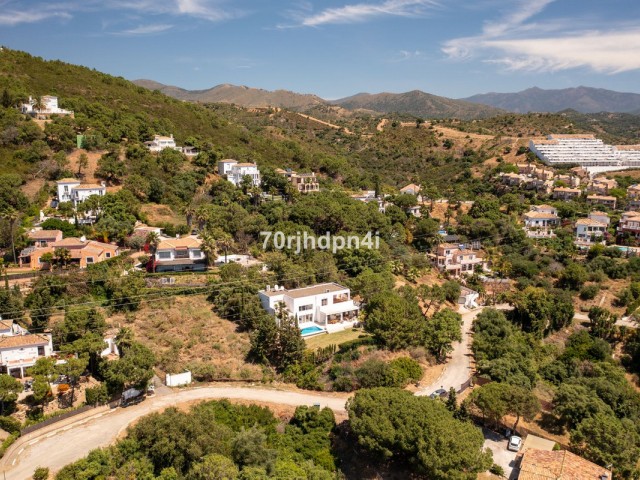 5 Bedrooms Villa in Estepona