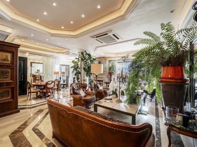 3 Schlafzimmer Apartment in Puerto Banús
