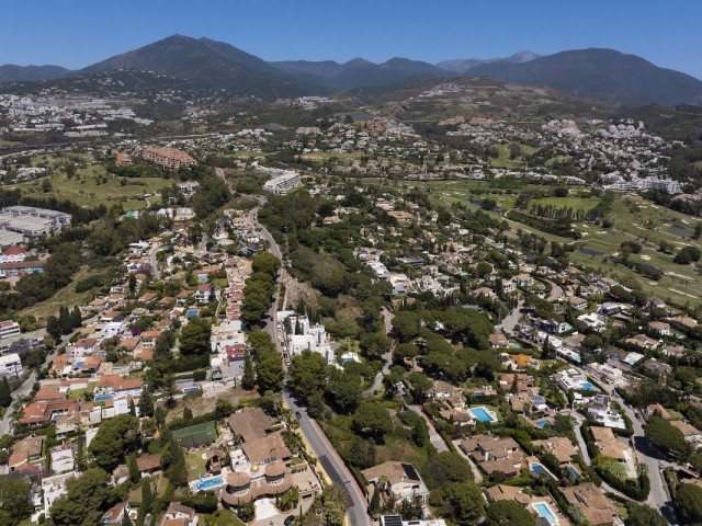  Plot in Nueva Andalucía