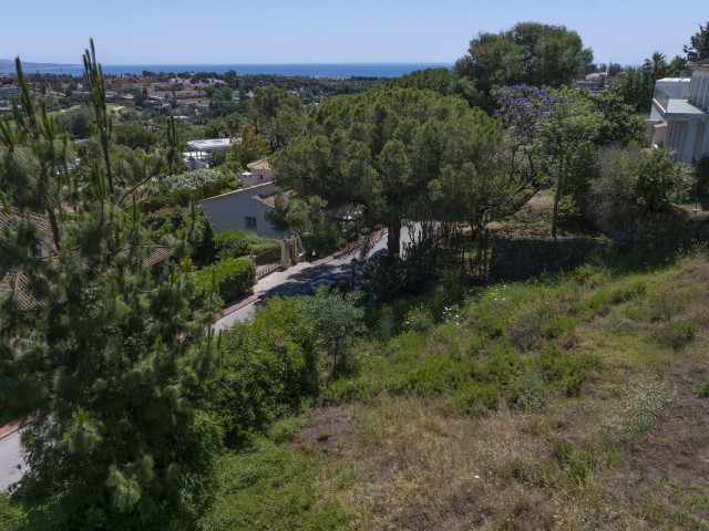  Plot in Nueva Andalucía