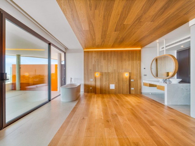 2 Bedrooms Apartment in Fuengirola