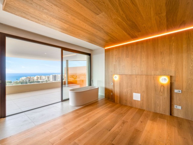 2 Bedrooms Apartment in Fuengirola