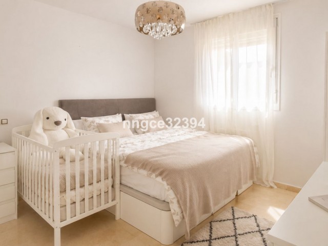 Appartement avec 3 Chambres  à Nueva Andalucía