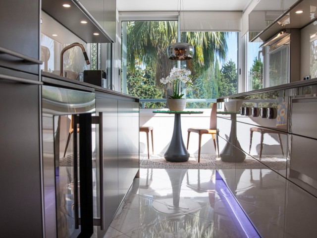 4 Schlafzimmer Apartment in Nueva Andalucía
