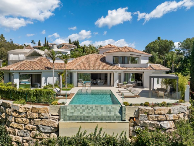 Villa con 6 Dormitorios  en Benahavís