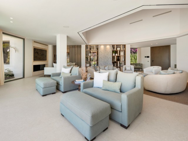 Villa con 6 Dormitorios  en Benahavís