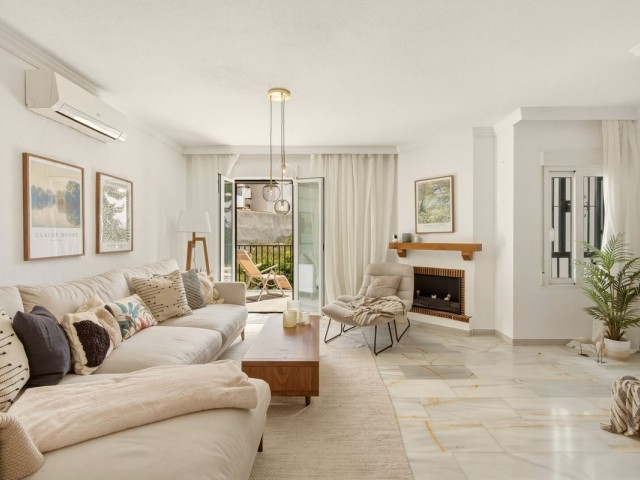 5 Bedrooms Townhouse in Torremolinos