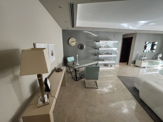 3 Bedrooms Apartment in Marbella