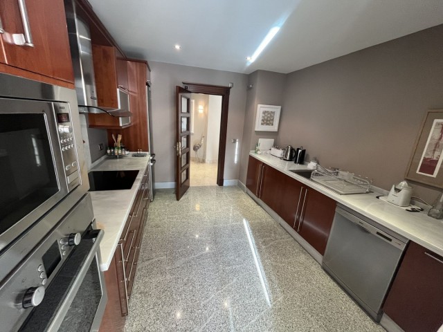 3 Bedrooms Apartment in Marbella
