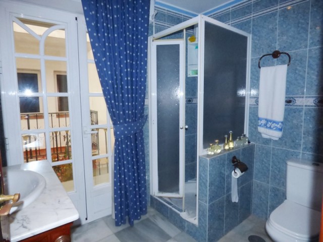 6 Bedrooms Townhouse in Marbella