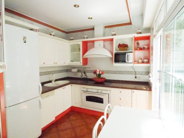 6 Bedrooms Townhouse in Marbella