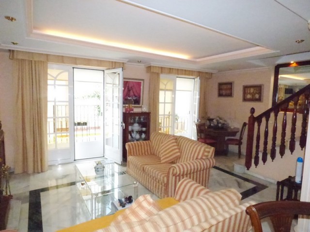 6 Bedrooms Townhouse in Marbella