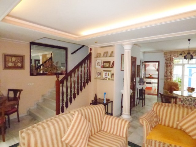 6 Bedrooms Townhouse in Marbella
