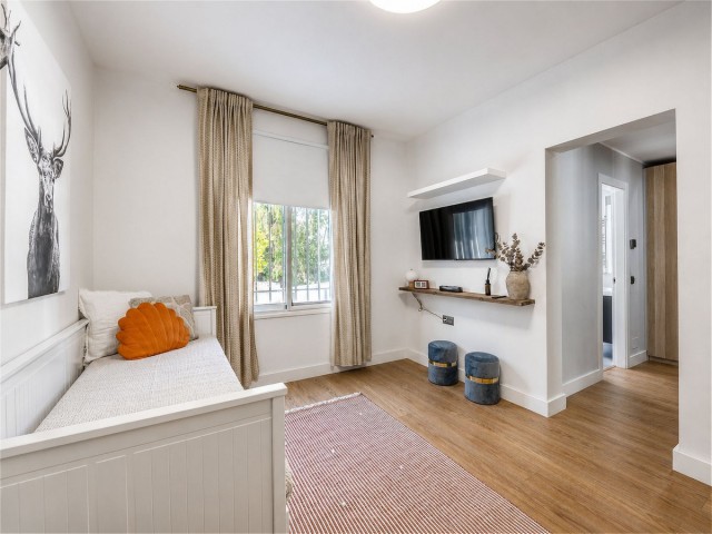 4 Bedrooms Villa in Benahavís