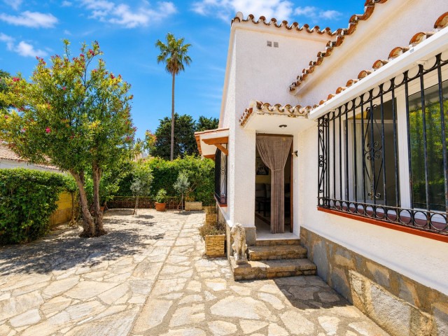 Villa avec 3 Chambres  à La Duquesa