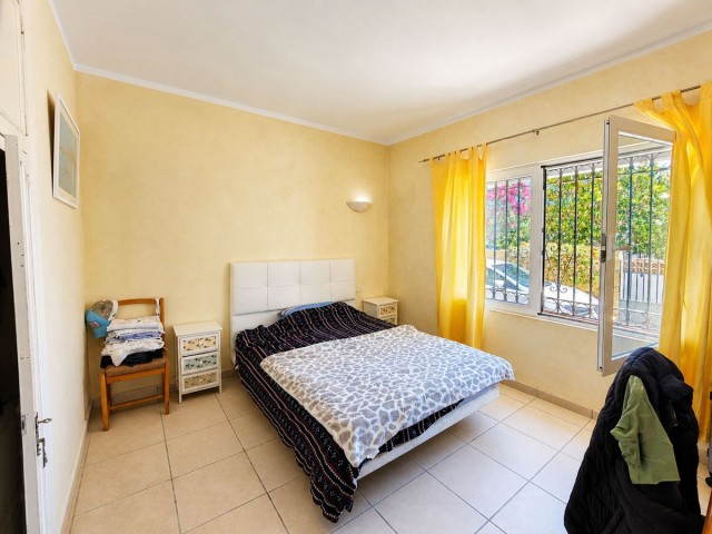 Villa avec 3 Chambres  à La Duquesa