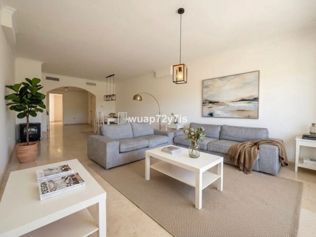 3 Schlafzimmer Apartment in Elviria