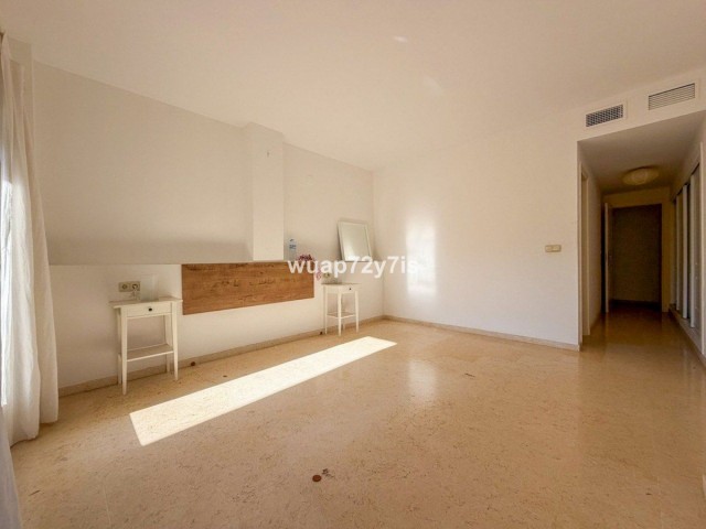 3 Schlafzimmer Apartment in Elviria
