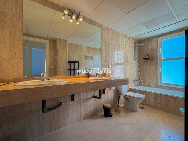 3 Schlafzimmer Apartment in Elviria